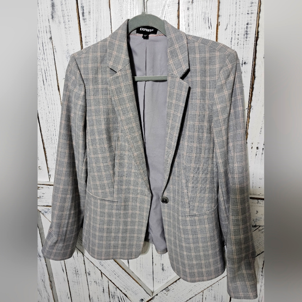 Express Suit